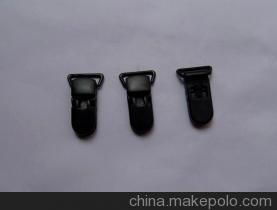 東莞市鑫通塑膠模具廠 專業(yè)生產箱包配件及模具，提供膠織帶、夾子、壓扣等系列產品